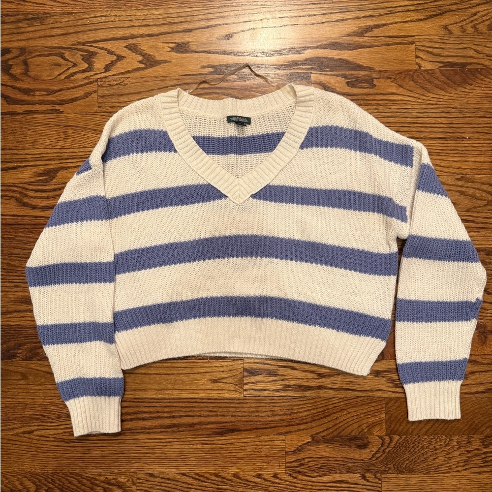 Wild Fable Cropped V-Neck Sweater - Cream and Blue